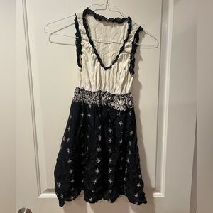 Royal love SM Black and White Sleeveless Dress